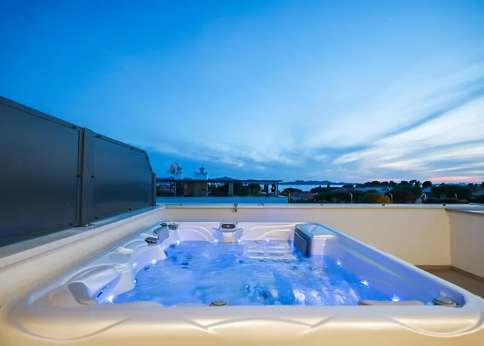 דירה Premium Ventus Rosa - Bora Penthouse זאדאר